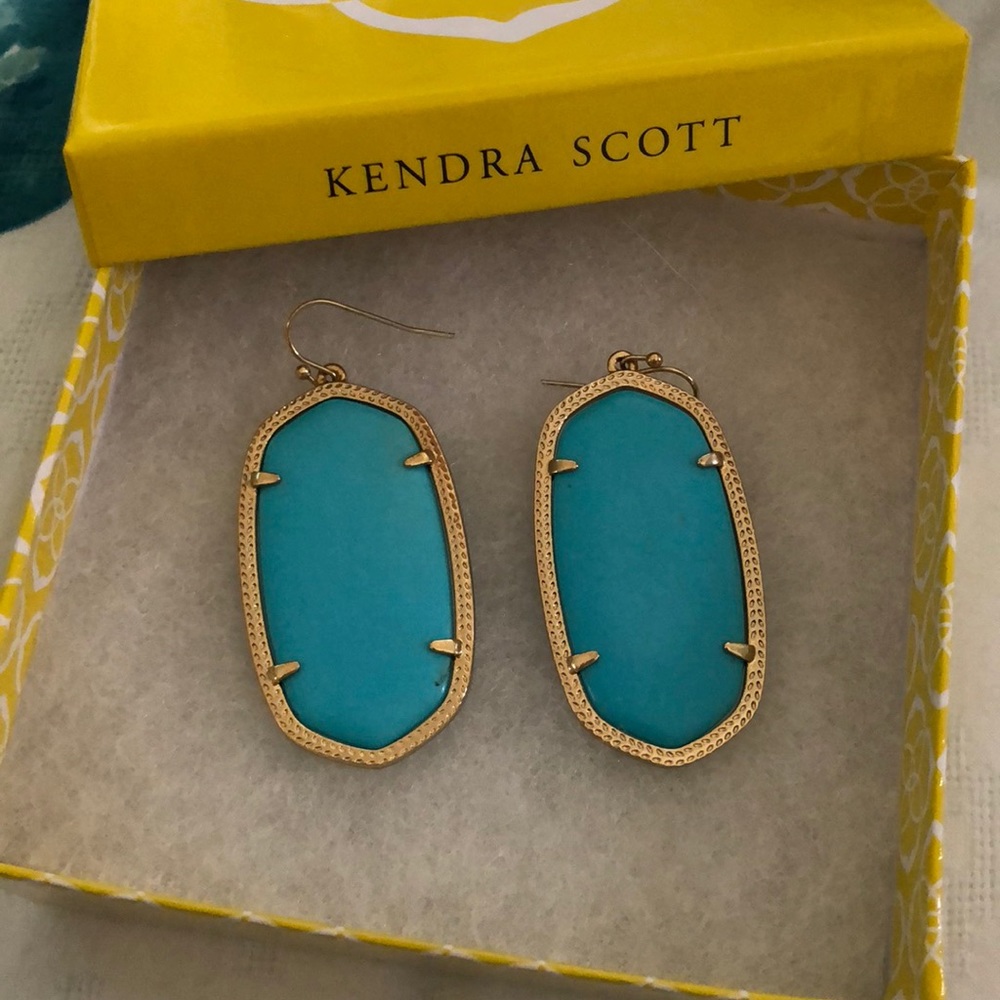 KENDRA SCOTT DANIELLE EARRINGS